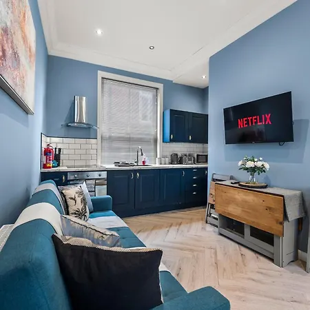 Apartment Stunning In - Private Garden Terrace *