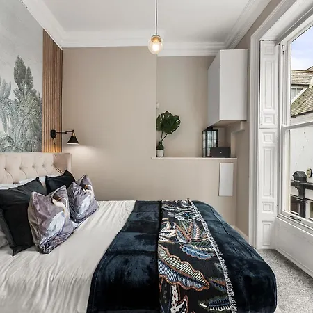 Lejlighed Stunning In - Private Garden Terrace